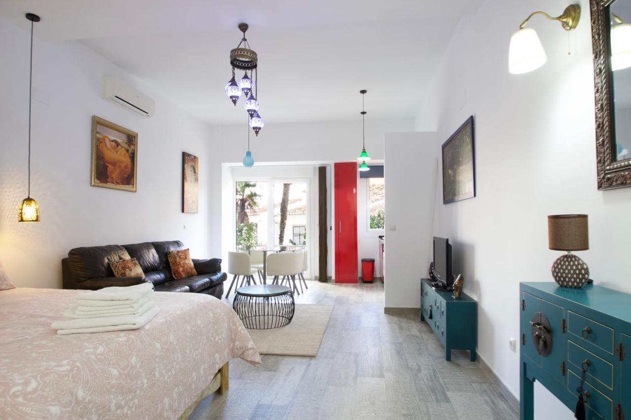 Spacious Studio In The Heart Of La Nogalera Torremolinos Exterior foto